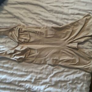 Beige Sleeveless Shape wear